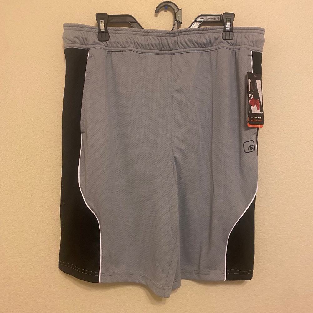 NWT men’s Shorts Black and Gray Andis Large